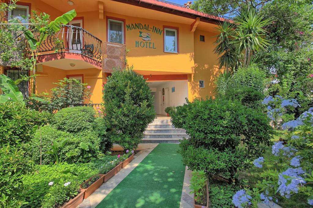 Mandalinn Hotel Далян Екстериор снимка