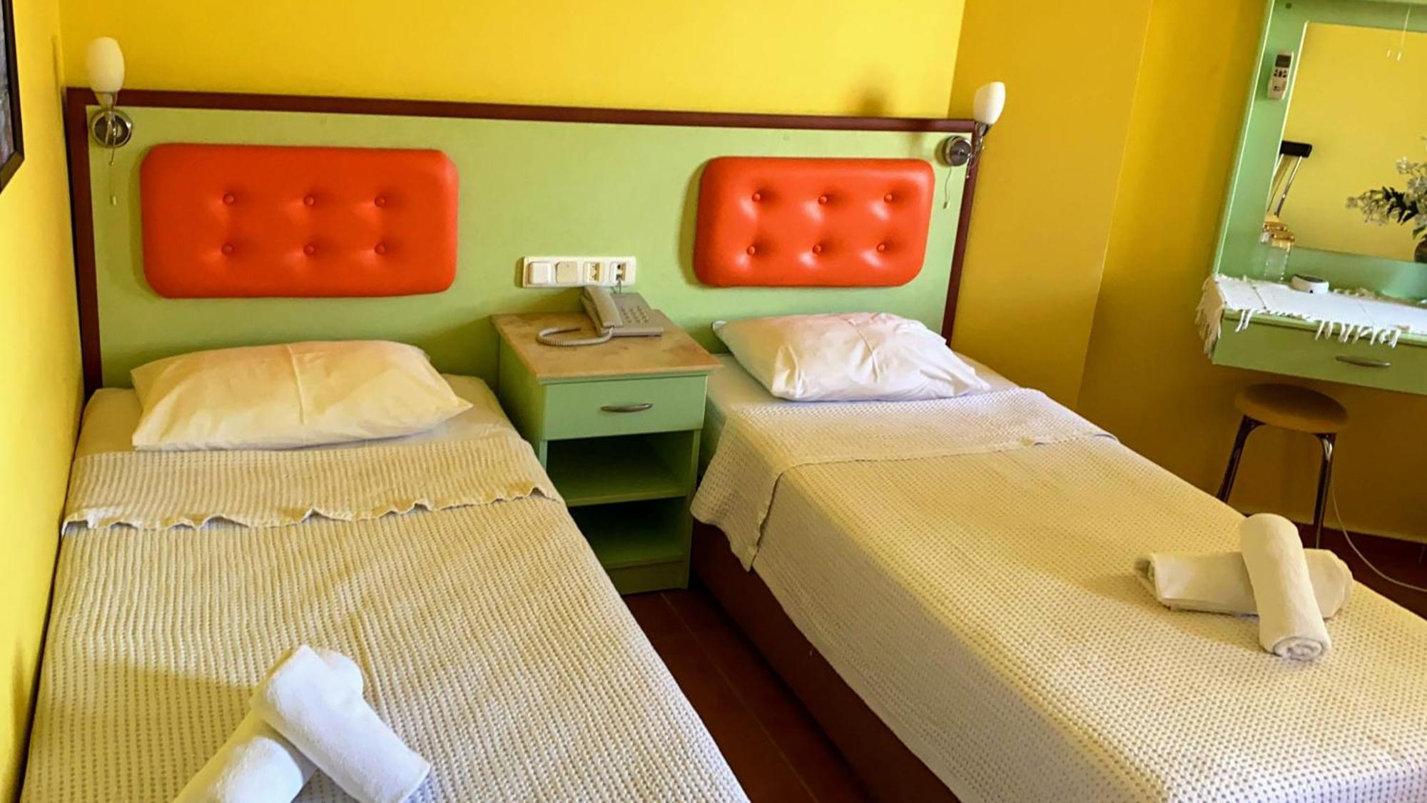 Mandalinn Hotel Далян Екстериор снимка