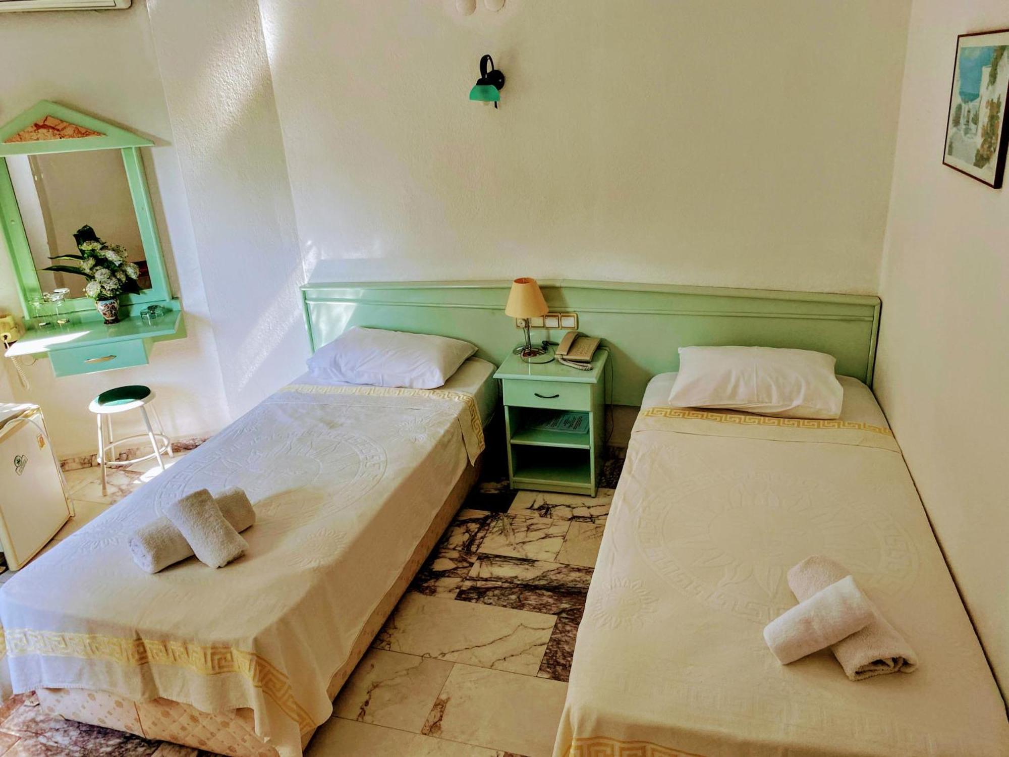 Mandalinn Hotel Далян Екстериор снимка
