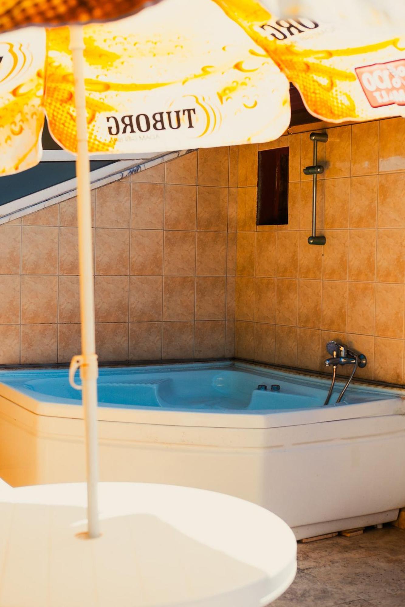 Mandalinn Hotel Далян Екстериор снимка