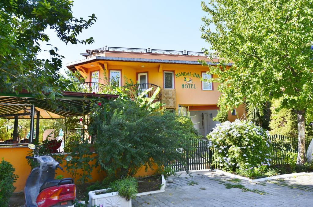 Mandalinn Hotel Далян Екстериор снимка