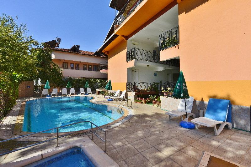Mandalinn Hotel Далян Екстериор снимка